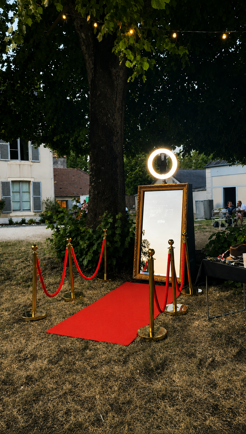 Photobooth Miroir Doré lors d'un mariage au château de Marmagne